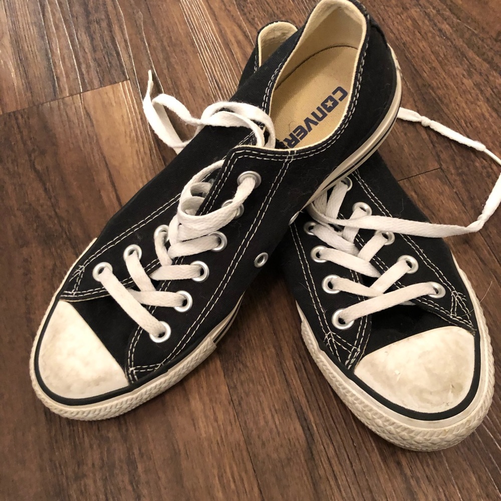Black converse